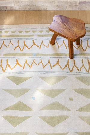 CloneXp Ivory Sage Green Wool Rug – Natural Contemporary Design Lifestyle View – Hand Tufted Rugfine