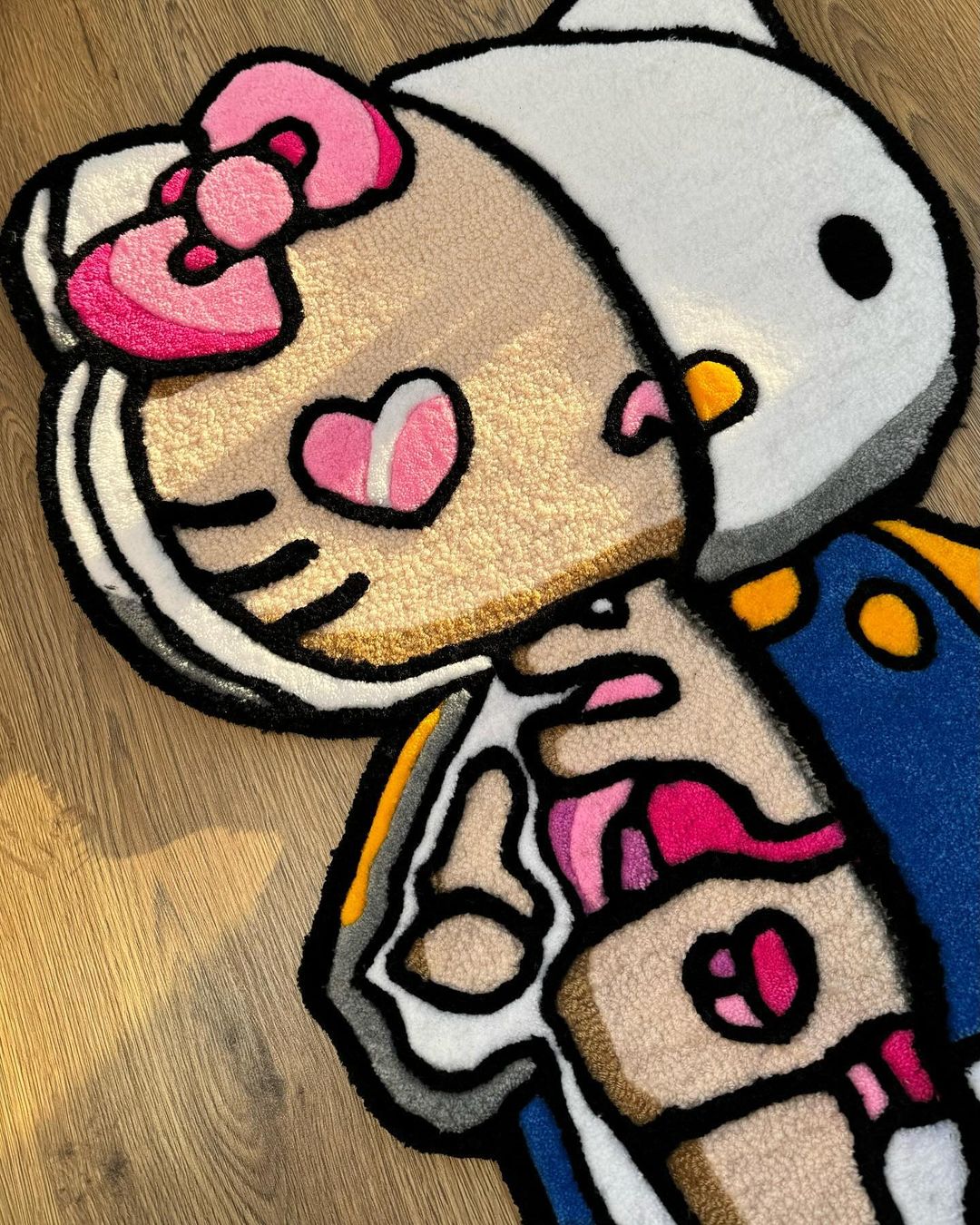 Hello Kitty Black Ivory Hand Tufted Accent Rug – Character Design View 2 – Rugfine