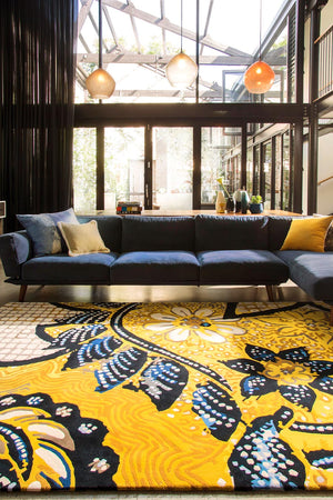 Solaze Hand Tufted Rug – Golden Yellow Navy Blue White Wishing Well 100% New Zealand Wool Luxury Area Rug by Rugfine – Lifestyle View